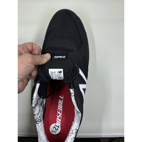 NEW "New Balance" Tupelo Mens Cleats  Black & White SZ 12.5 Sports Baseball - Picture 10 of 12